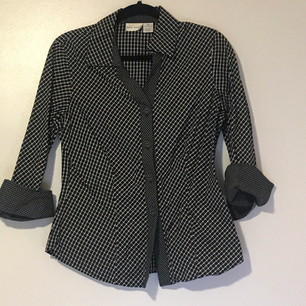 Harve Benard Button down with detailed sleeves